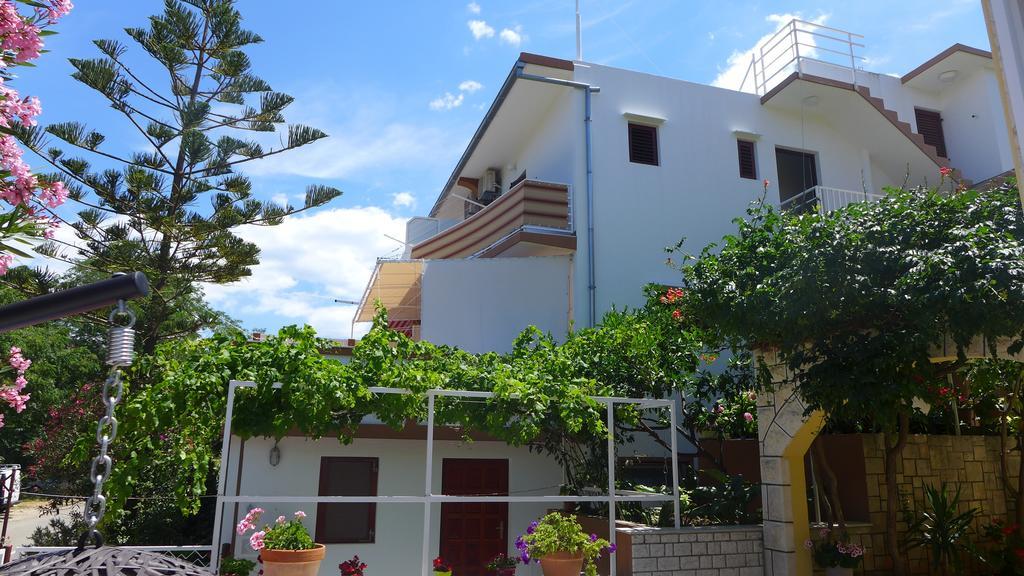 Guest House Kuzmanic Hvar Island Exterior foto
