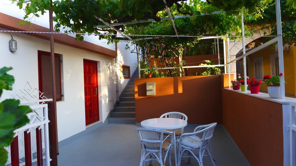 Guest House Kuzmanic Hvar Island Quarto foto