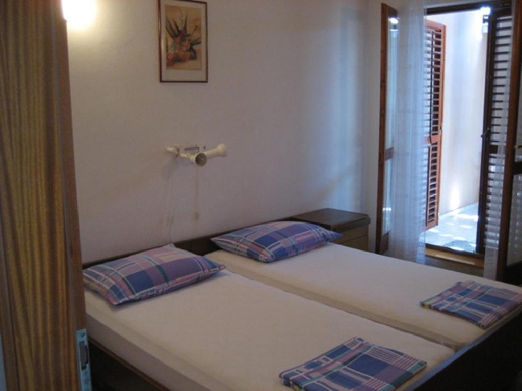 Guest House Kuzmanic Hvar Island Quarto foto